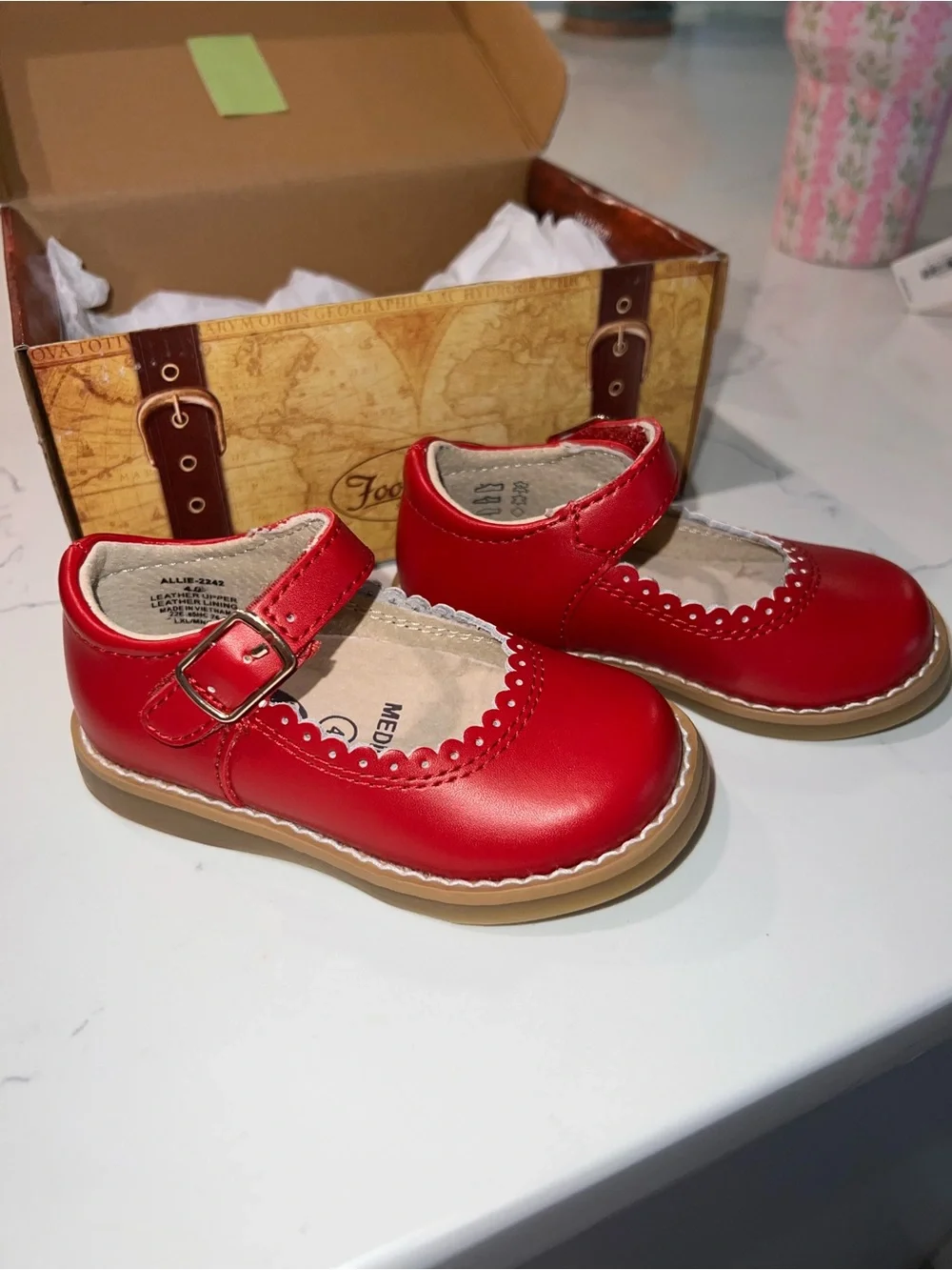 FootMates bright red
